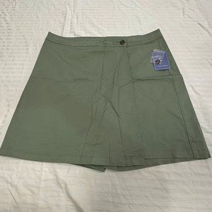 🌼🌼🌼 NWT LAURA SCOTT WOMENS SKIRT SKORT WITH BUILT SHORTS SIZE 12 🌼🌼🌼